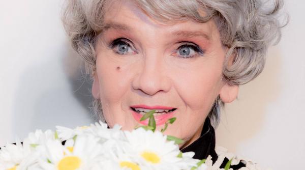 margareta paslaru aveam 15 ani si jumatate si a fost o intalnire nemapoimenita