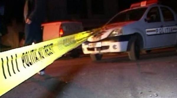moarte invaluita in mister la galati un barbat a fost gasit mort agatat de sarma unui gard de la un cimitir