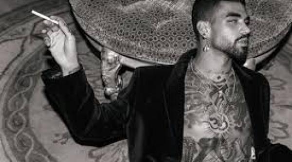 fiul lui lionel richie a fost retinut la londra pentru o amenintare cu bomba