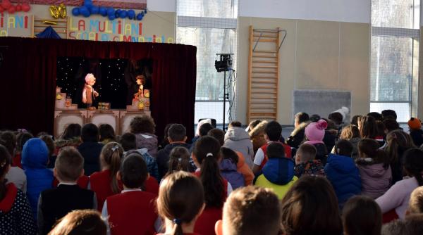 pinocchio pus sa scada abandonul scolar