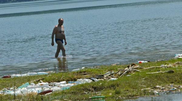 tara sufocata de pet uri