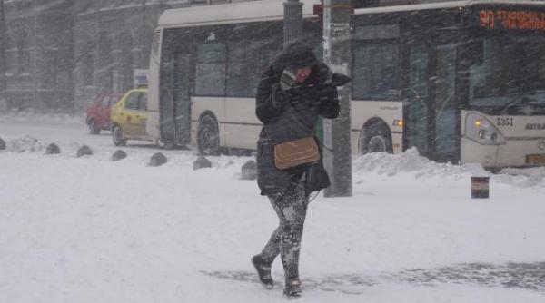 un barbat a murit inghetat intr o statie de autobuz
