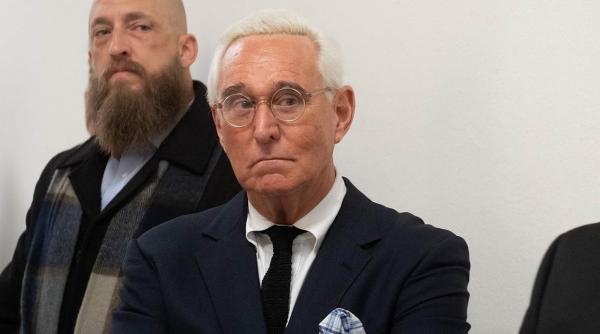 un fost consilier al lui donald trump a fost arestat in cadrul unei anchete privind implicarea rusiei in alegerile prezidentiale