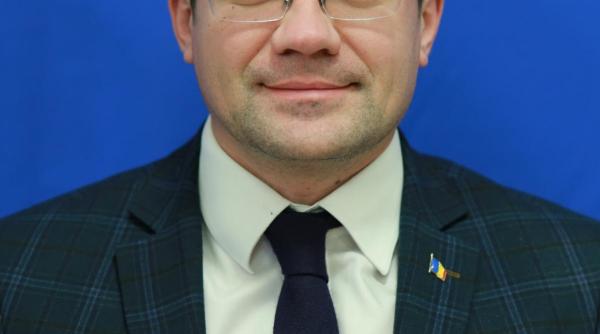 costel alexe nu ne putem permite la nesfarsit sa alungam valorile si sa promovam pilele