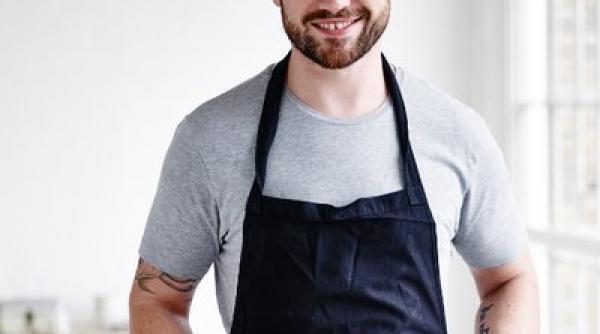 bucatar de la bbc acuzat de hartuire sexuala