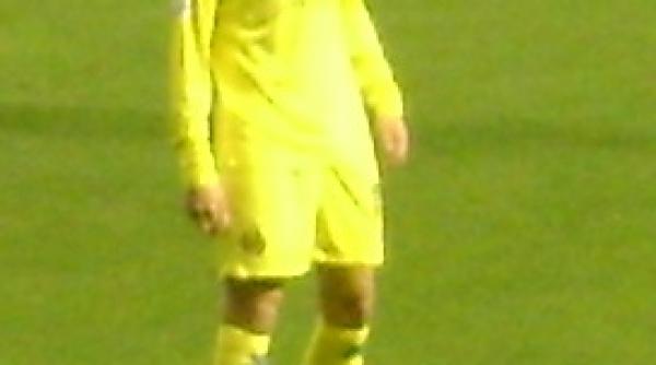 arsenal i a luat un mijlocas barcelonei