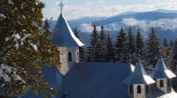 incredibil un barbat a jefuit o manastire din muntii sebesului