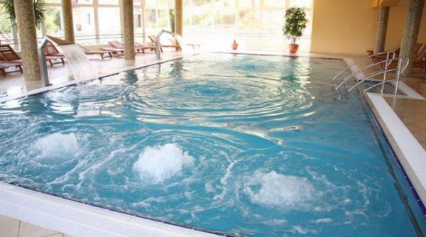 mitul radioactivitatii apelor termale