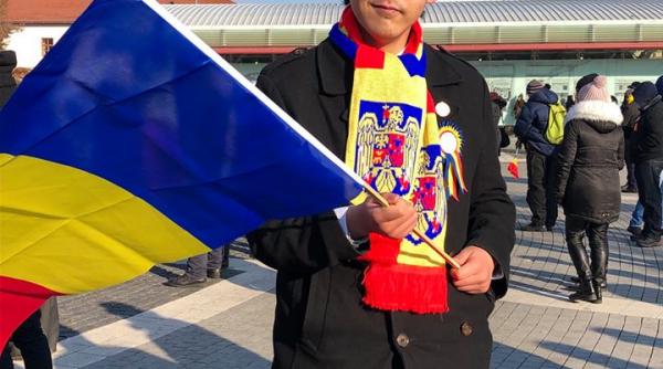 un student chinez indragostit de romania a murit in mod stupid dupa ce a sarit din tren