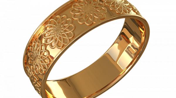 o femeie a trait cu un inel pe care il credea pierdut in nas timp de 12 ani