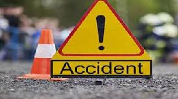 alerta la cluj un microbuz cu pasageri s a rasturnat pe autostrada a3