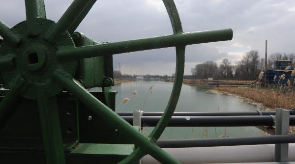 mai multe controverse in scandalul apei din bucuresti