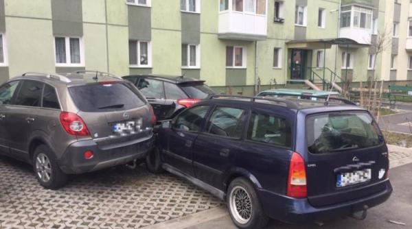 un sofer dn sibiu a lovit mai multe masini parcate dupa ce i s a facut rau la volan