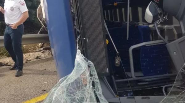 video grav accident pe o autostrada sunt doi morti si 41 de raniti