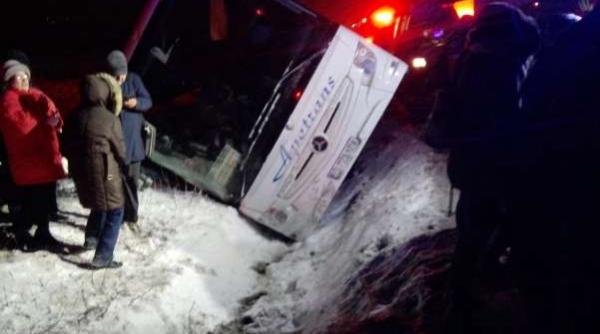 accident grav in brasov autocar cu 25 de persoane rasturnat pe dn 1 patru victime constiente