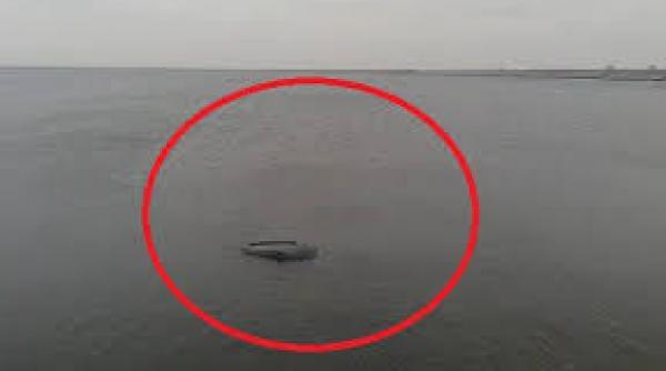 din neatentie un barbat a ajuns cu masina in mare in portul constanta