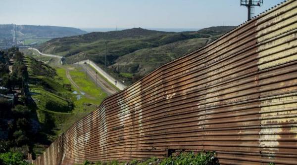 seful pentagonului spune ca nu a luat inca nicio decizie privind finantarea zidului lui trump