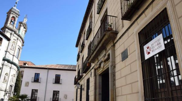 portile cartierului creativ din bucuresti s au deschis la madrid