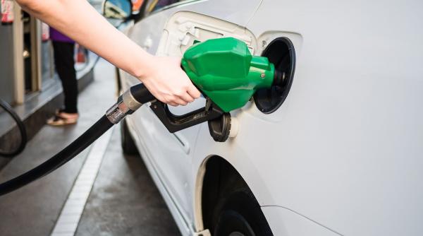 pretul carburantilor fara taxe in romania a ajuns din nou mai mare decat media europeana