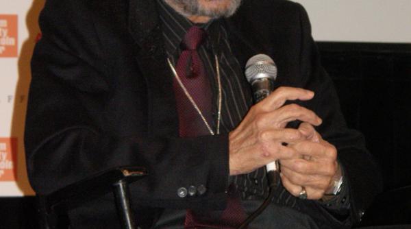 regizorul filmului singin in the rain a murit la 94 de ani