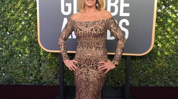 nadia comaneci o sustine pe sandra izbasa la debutul ei pe marile ecrane in comedia faci sau taci