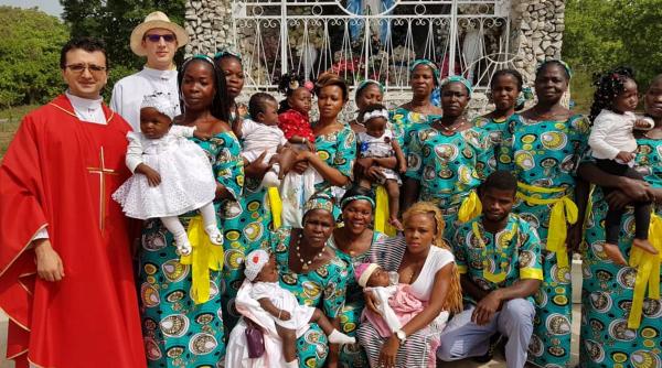 alex preotul roman cu parohie in coasta de fildes