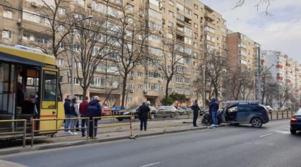 accident grav in bucuresti linia de tramvai 41 a fost blocata