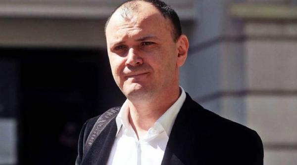 prima reactie a lui sebastian ghita dupa anularea mandatului sau de arestare e pacat de anii acestia pe care i am pierdut toti