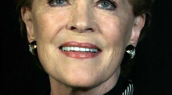 actrita julie andrews va primi un premiu pentru intreaga cariera
