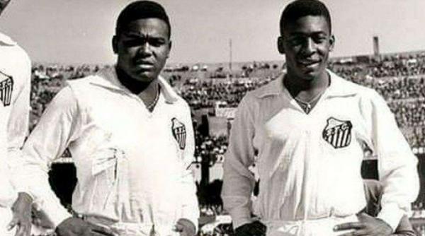 un fotbalist brazilian legendar a incetat din viata