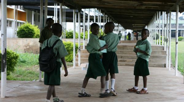 nigeria 100 de copii prinsi sub daramaturi dupa prabusirea unei cladiri in care se afla o scoala