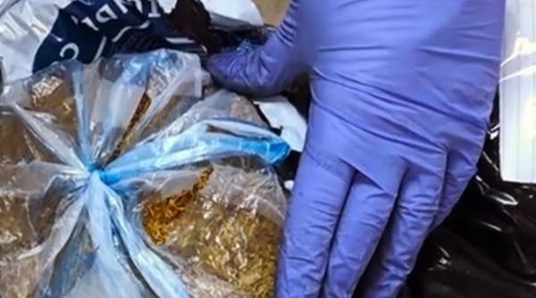 descoperire teribila la satu mare o tona de tutun ascunsa in cutii de detergent