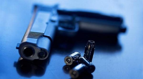 revolver descoperit in torpedoul unui autoturism tractat in galati