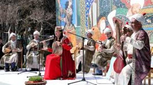 festivalul nowruz muzica si dansuri traditionale demonstratii mestesugaresti duminica la muzeul satului