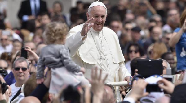 papa francisc va beatifica sapte episcopi in timpul vizitei in romania