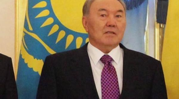 unul dintre cei mai longevivi lideri mondiali renunta la putere