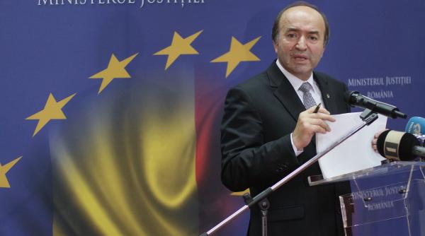 deputatii au respins motiunea impotriva ministrului justitiei tudorel toader