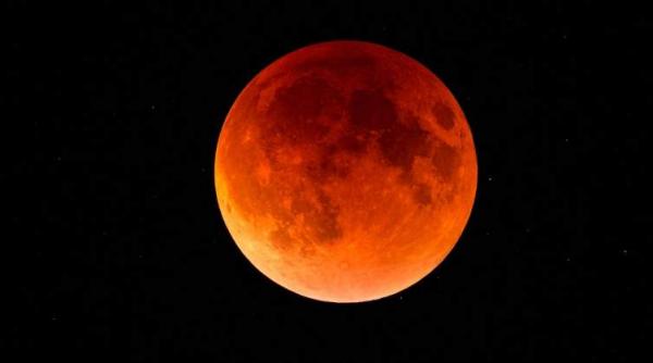 fenomen astronomic unic ultima super luna a anului va fi vizibila in aceasta noapte