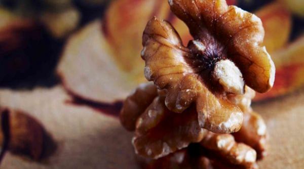 fructele cu coaja lemnoasa stabilizeaza nivelul de zahar din sange