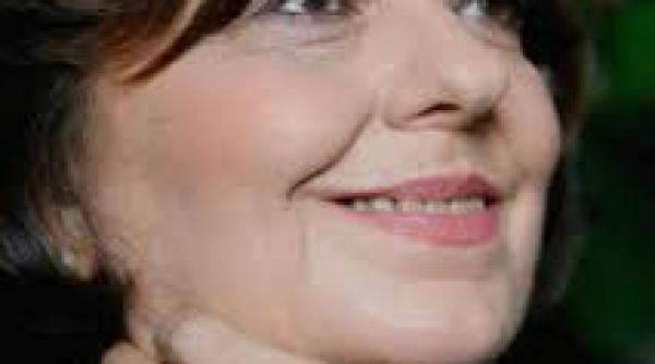 ana blandiana am inceput sa scriu proza pentru ca realitatea cu sensurile ei maculatoare sa nu mi intre in poezie si sa o sacrifice