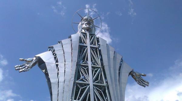 industria kitsch ului mai profitabila decat operele veritabile