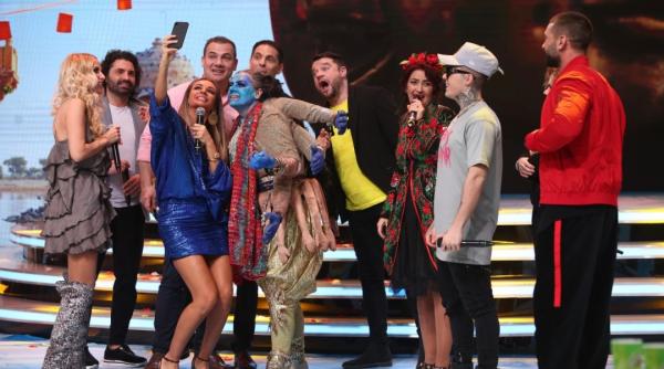 maia morgenstern mirabela dauer anca turcasiu irinel columbeanu andreea antonescu si cornelia rednic s au ascuns in spatele mastilor la scena misterelor