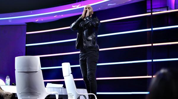 mihai bendeac isi pierde cumpatul daca vreti sa mai urcati pe aceasta scena faceti niste lucruri special pentru iumor