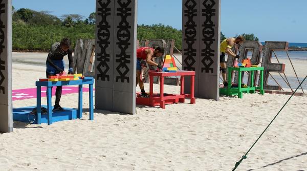 petrecere romaneasca pentru semifinalistii din ultimul trib in madagascar