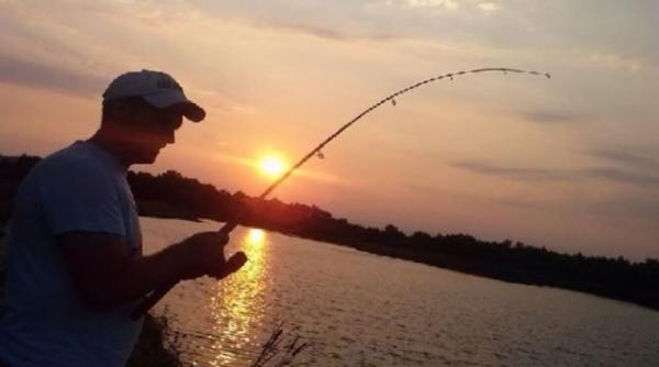 un pescar a prins o grenada din cel de al doilea razboi mondial