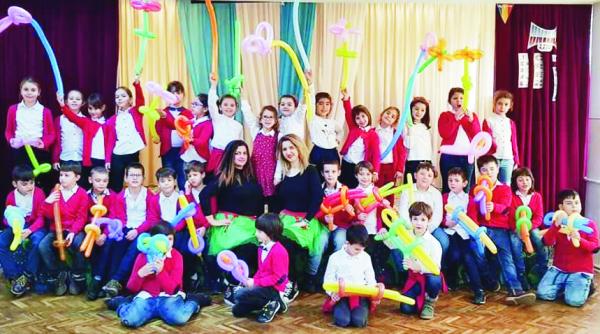 elevii transformati in mici oameni de stiinta