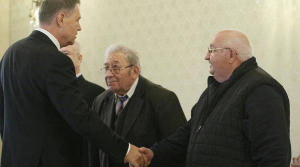 klaus iohannis ma bucur ca psd v a trimis pe dumneavoastra