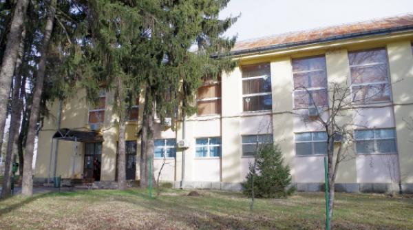 pentru sri cu drag televizoare 4k mese de biliard si baruri de 10 metri