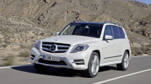 mercedes suspectat de trucarea emisiilor