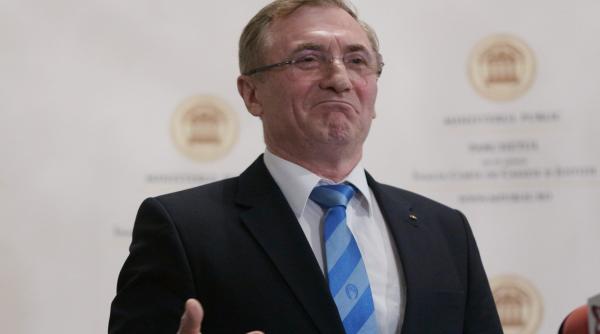 premiatul lazar capac pe crime la aiud